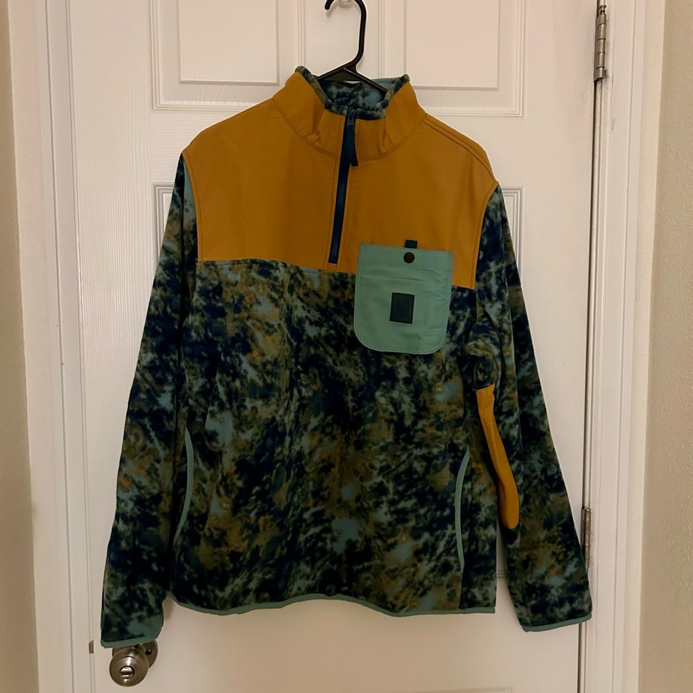 Topo Multicolor Pullover Jacket with Pocket